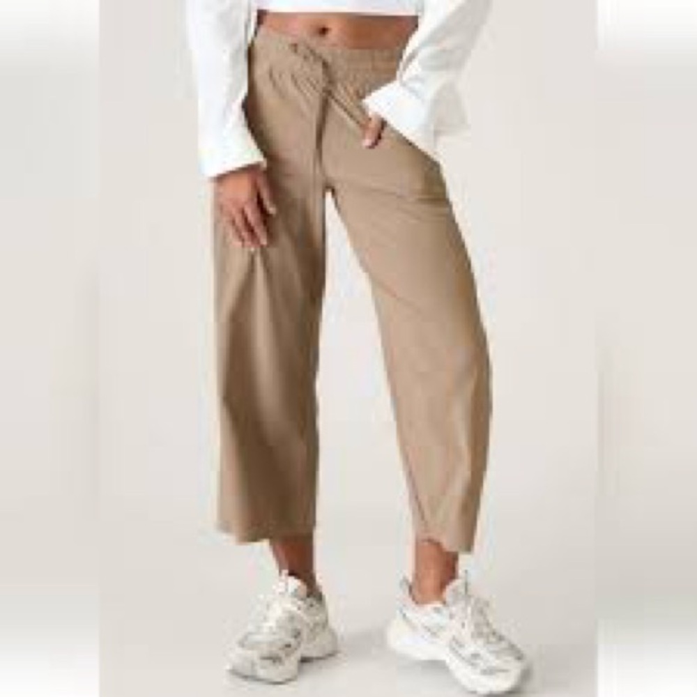 Athleta Avenue Wide Leg Crop Pant, Pyrite, size 0 - Picture 4 of 8